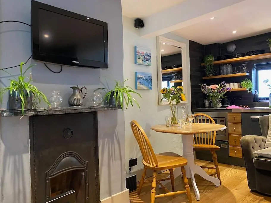 Smugglers Heritage Cottage, Very Central In Vibrant Brighton 0*,  United Kingdom