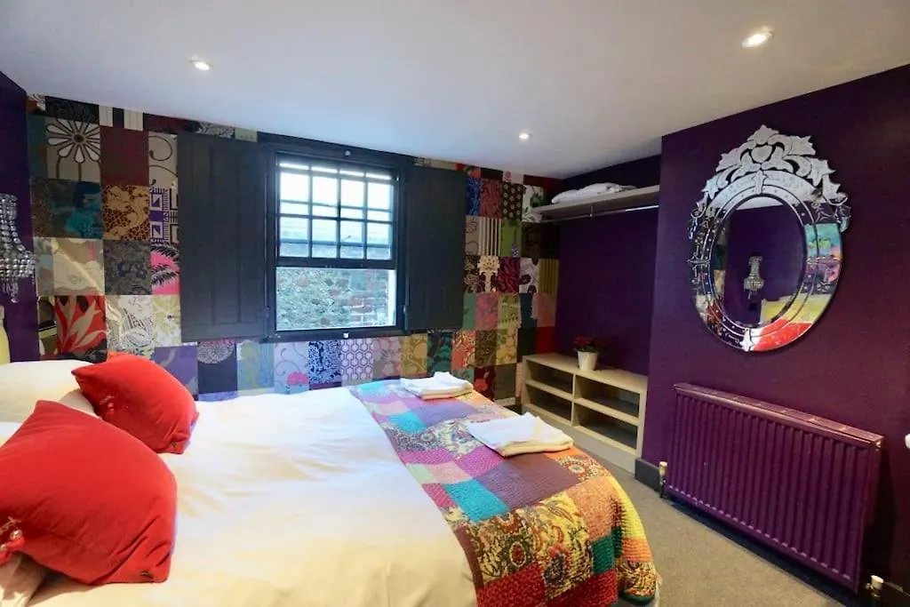 Smugglers Heritage Cottage, Very Central In Vibrant Brighton Holiday home