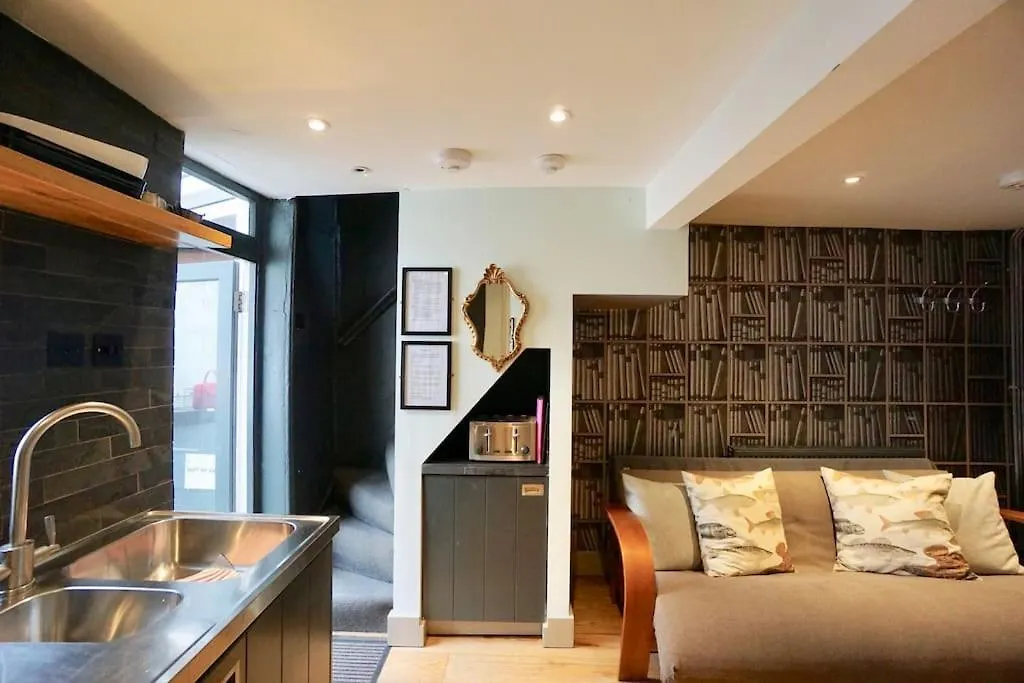 Holiday home Smugglers Heritage Cottage, Very Central In Vibrant Brighton United Kingdom